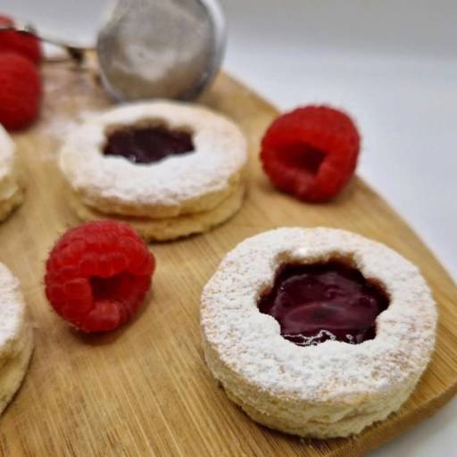 Sablés sans gluten à la poudre d’amandes et à la confiture